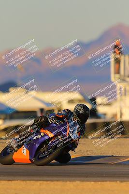 media/Nov-18-2023-CVMA (Sat) [[3def87b59f]]/Race 15 Formula 40 Middleweight-Lightweight/